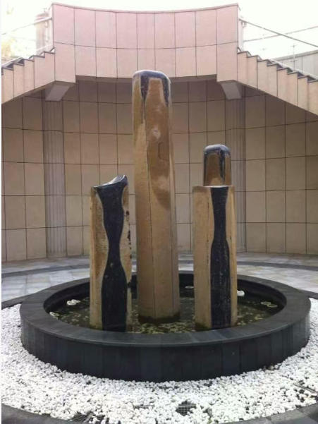 蒙古黑景观石：自然与匠心共筑的户外景观美学